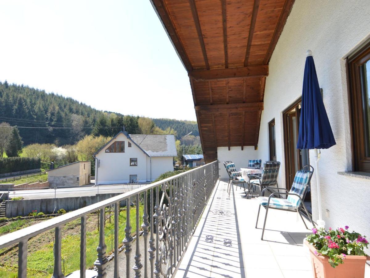 Sun Kissed Apartment In Lirstal With Garden Exterior foto