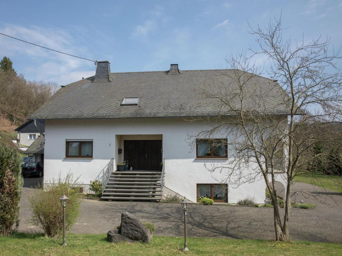 Sun Kissed Apartment In Lirstal With Garden Exterior foto